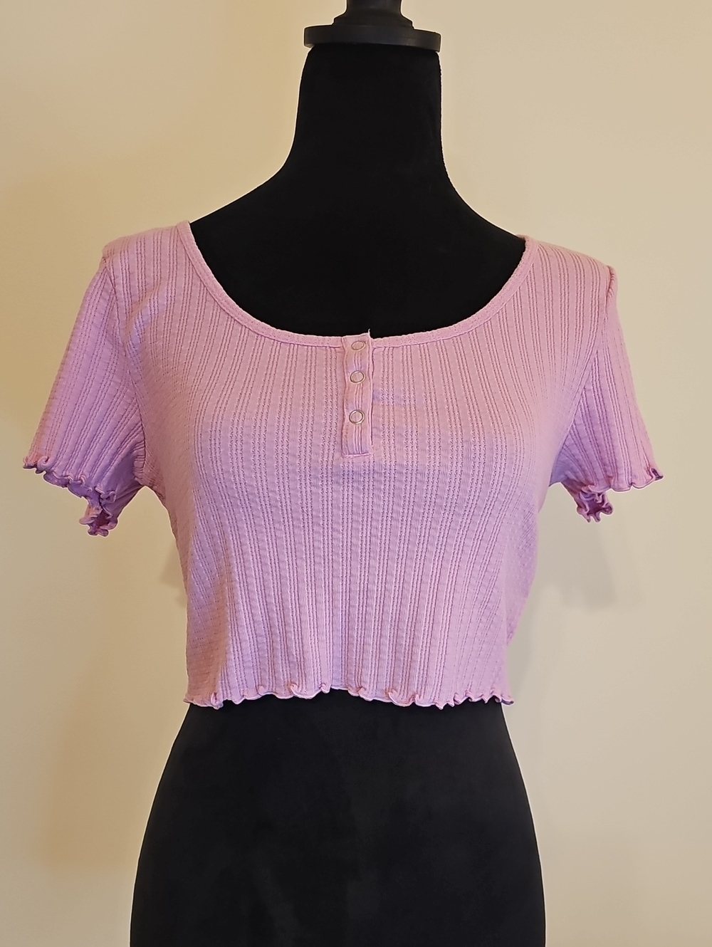 bp Lavender Ribbed Cropped Button-Front Tee - Picture 1 of 10